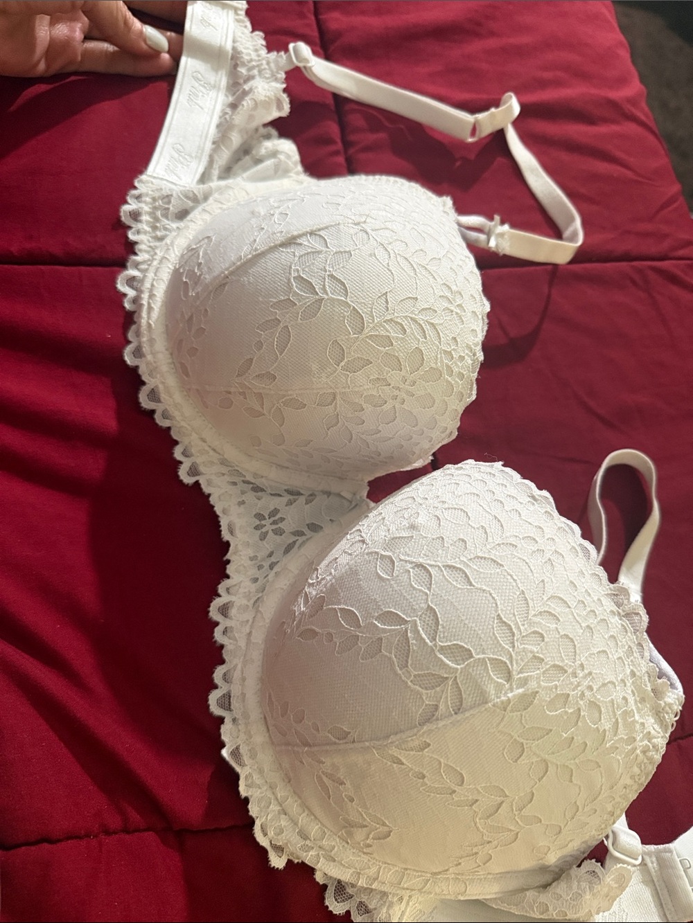 PINK Victoria's Secret White Lace Underwire Bra